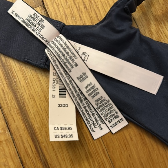 NWT - Victoria Secret bra32DD - Picture 4 of 4